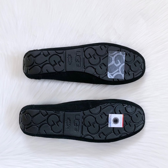 UGG Lizzy Black Moccasin Slippers - Picture 7 of 7